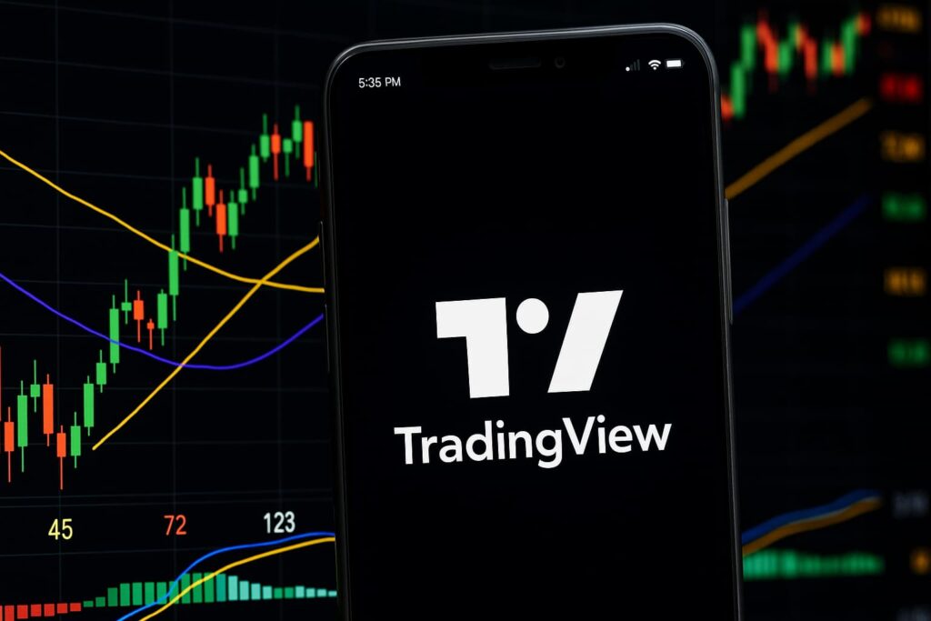 TradingView vs MetaTrader comparison chart showing interface differences